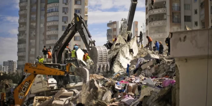 2302027-turkey-earthquake