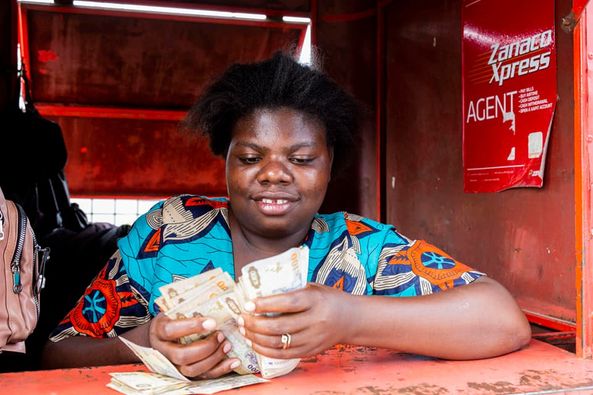Bally gives out Airtel Money floats…”When you shout Bally, chi Airtel Money Float muli iwe!”