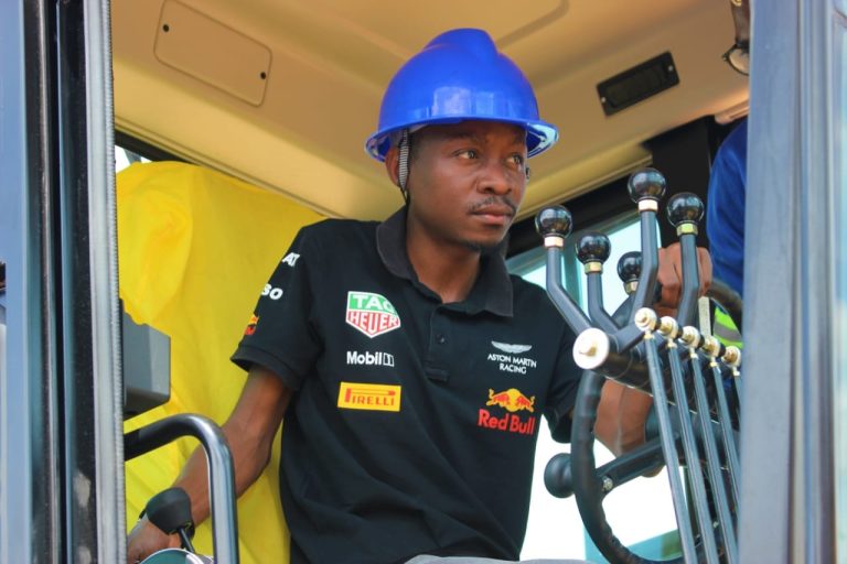 LUMEZI MP COMMENDS GOVERNMENT FOR THE INCREASED CDF AS HE COMMISSIONS GRADER