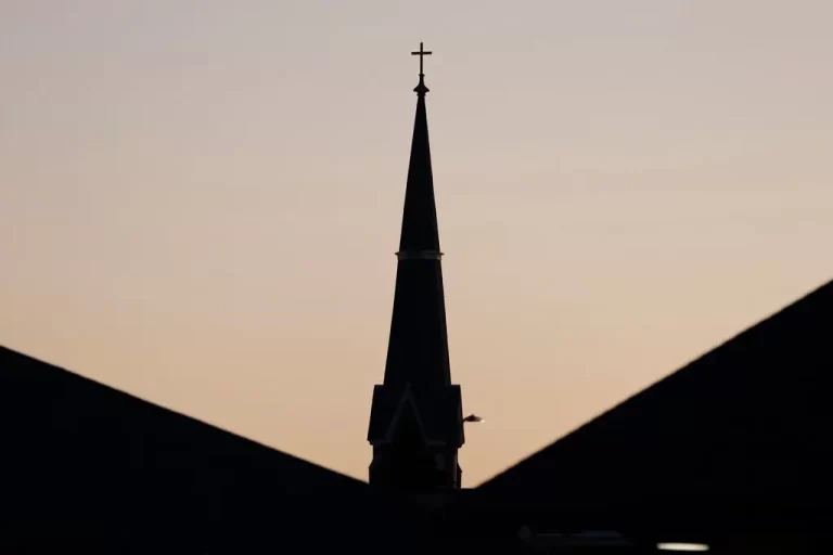 United States: sex abuse in Catholic church: over 1,900 minors abused in Illinois, State says