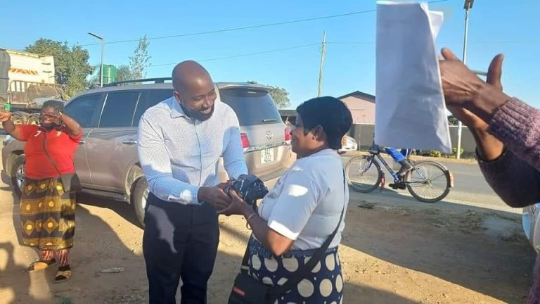 Hichilema Showers Chalala Traders With K100,000