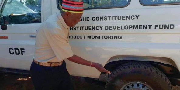 LUAPULA CHIEF EXTREMELY HAPPY WITH HH’S CDF AS RONALD CHITOTELA SAYS MORE DEVELOPMENT GOING TO PAMBASHE UNDER THE UPND GOVT