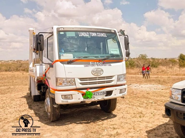Eighteen CDF Projects Amounting To K9m Five Hundred And Ninety – One Thousand Where Yesterday Handed Over To The Community In Lundazi