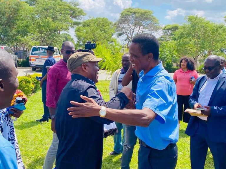 THEY SHOULD BE FIGHTING HUNGER…not me, says Dr Fred M’membe upon arrival at Ibex Police Station