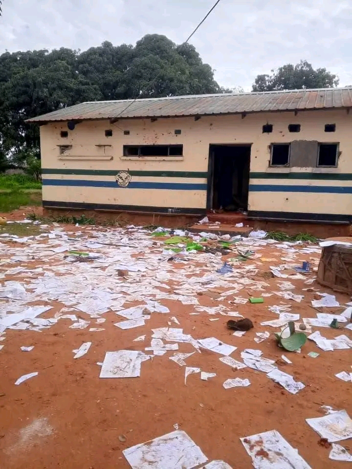 POLICE CONDEMN MOB JUSTICE AND DESTRUCTION OF PUBLIC INFRASTRUCTURE