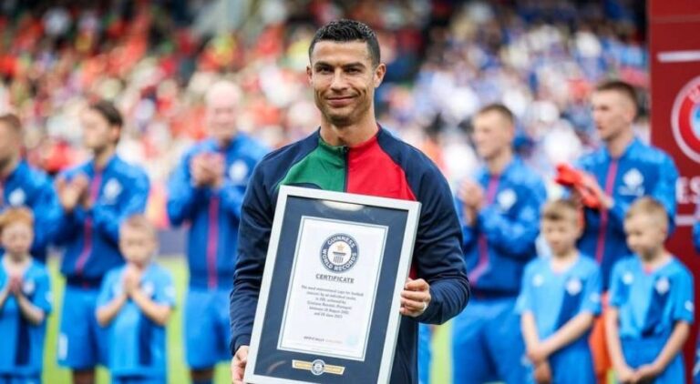 Ronaldo Presented With Guinness World Record Award