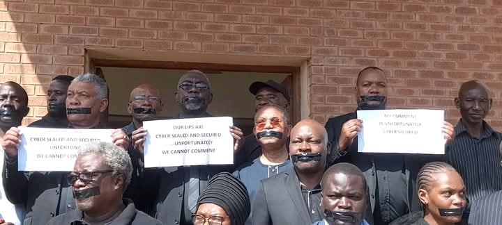 Opposition leaders have staged a protest against the jailing of Munir Zulu