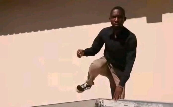 1746869624641