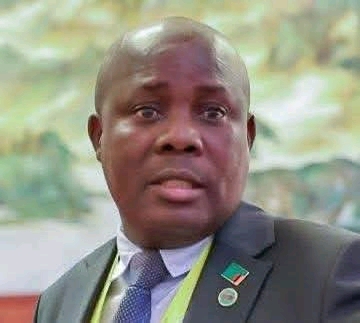 EVERYBODY MUST PAY TAXES- STATE HOUSE