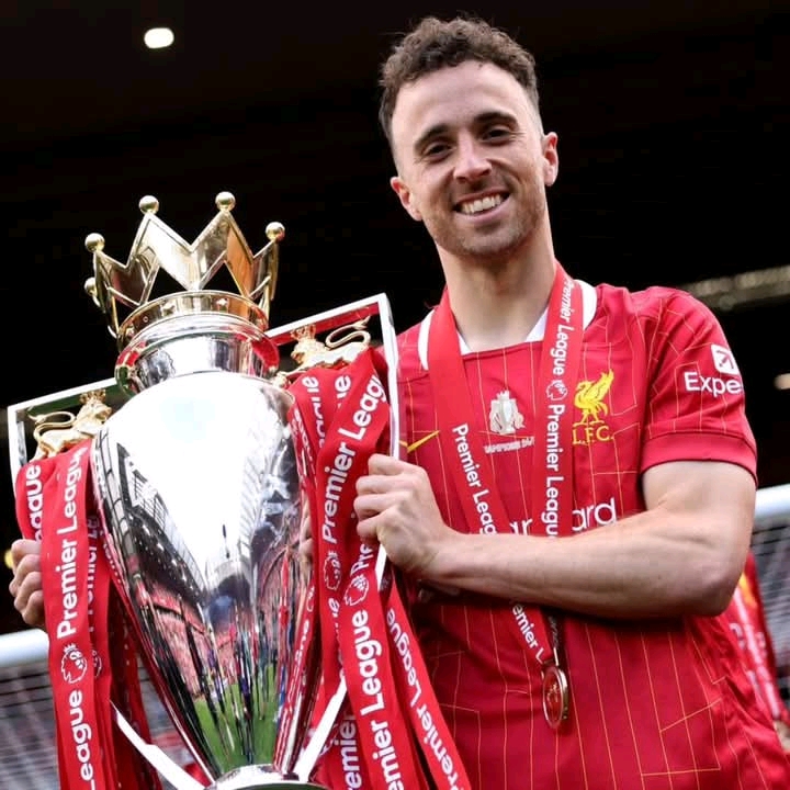 Liverpool star Diogo Jota dies in car crash