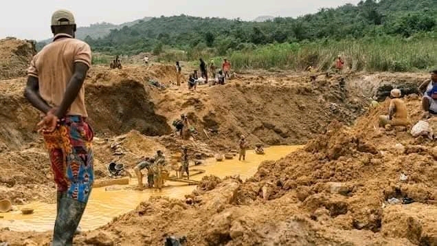 SHOULD ILLEGAL MINING BE ALLOWED SIMPLY BECAUSE  ZAMBIANS  NEED TO EAT?