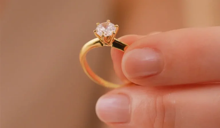 Woman Gets Engaged to AI Chatbot After Virtual Proposal and Ring Selection