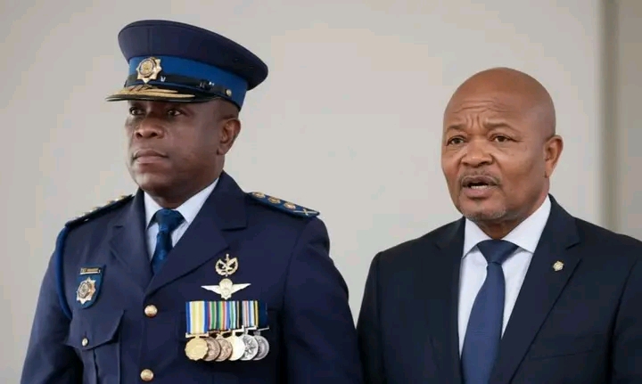 “I’ve Been Wearing and Smelling Mkhwanazi Since July” – Mchunu Finally Speaks Out Amid Explosive Police Scandal