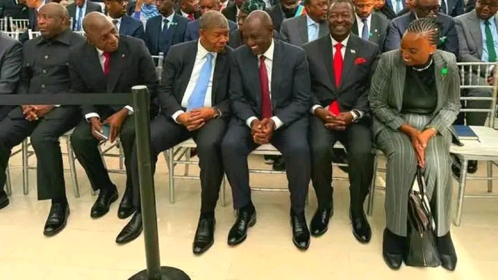 HUMILIATION AGAIN! AFRICAN PRESIDENTS DUMPED ON METAL CHAIRS IN THE USA!