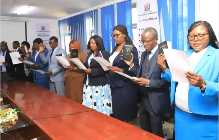 GOVT WON’T ADVERTISE 2,000 HEALTH JOBS, BUT PICK FROM EXISTING DATABASE