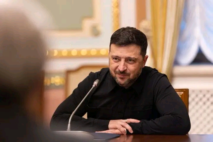 ZELENSKY: “RUSSIA STILL WANTS IT ALL” AND THE WEST IS DRAGGING ITS FEET