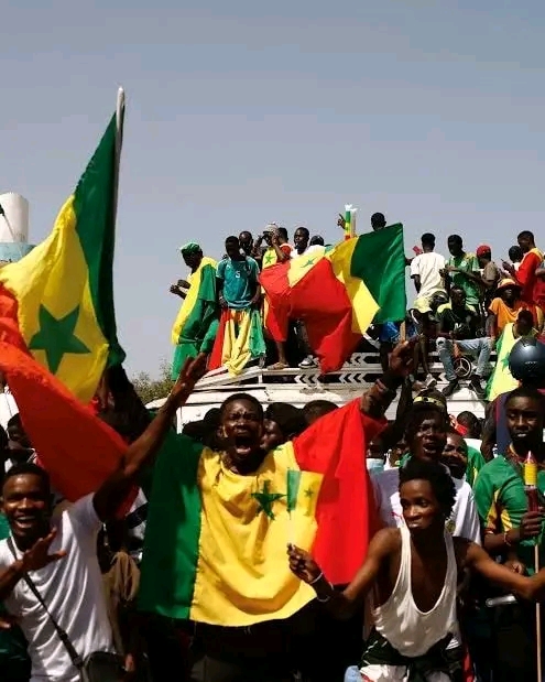 SENEGAL DOES IT AGAIN! FAYE DECLARES NATIONAL HOLIDAY — THE STREETS WERE PAINTED TODAY