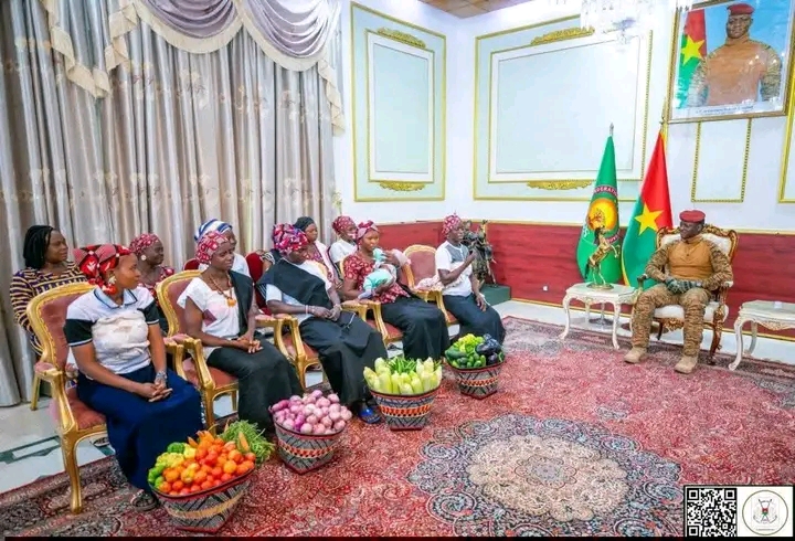 Burkinabe Women Gift Harvest to President Traore