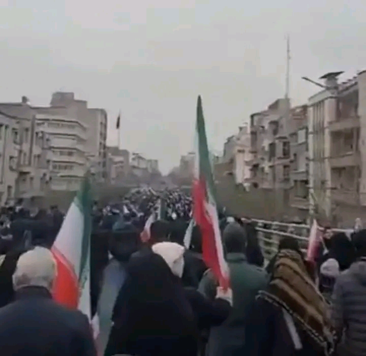 Panic in Tehran: Regime Supporters Flee as Israeli Strikes Hit During Quds Day Rally