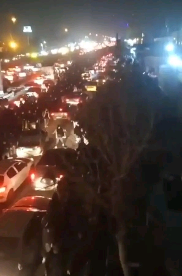 Iran’s Streets Erupt: Regime on the Brink as People Demand Freedom