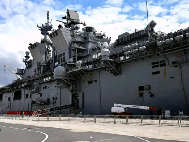 USS Tripoli on the Move    U.S. Forces Shift Toward the Middle East Amid Rising Tensions