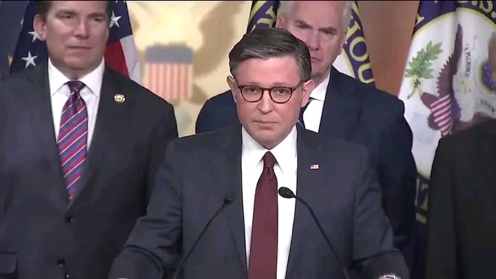 TRUMP’S SPEAKER DELIVERS BLUNT WARNING TO IRAN: REOPEN THE STRAIT OR FACE AMERICA’S MIGHT