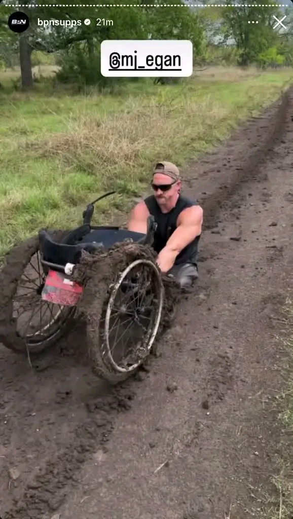 Marine Vet with No Legs Crushes 110 Miles in Wheelchair, Crawls Through Mud to Outlast 117 Runners