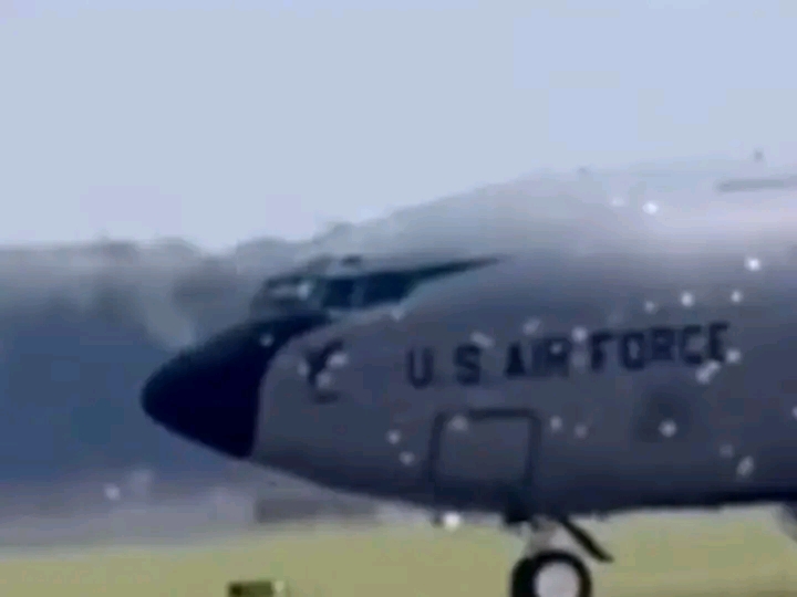 CIA Spies Hack Iranian Terror Chiefs’ Phones, Send Fake Messages to Humiliate Mullahs and Rescue American Airman