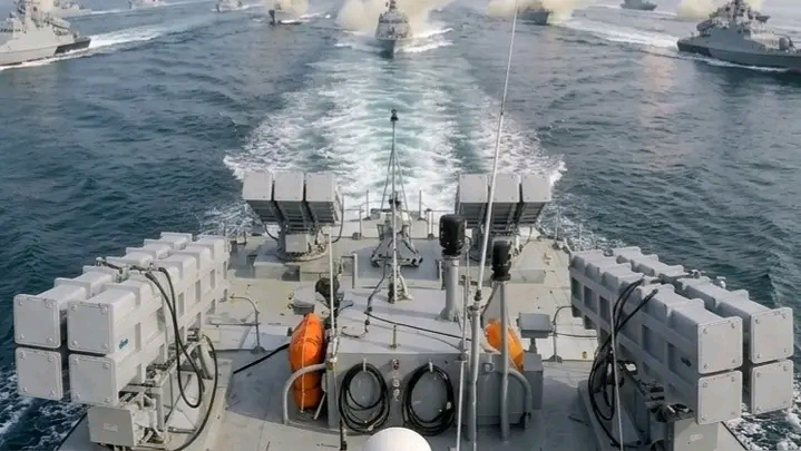 IRGC Issues Stark Warning: “Approaching Hormuz Means Being Targeted”  Denies Opening Waters to Foreign Forces