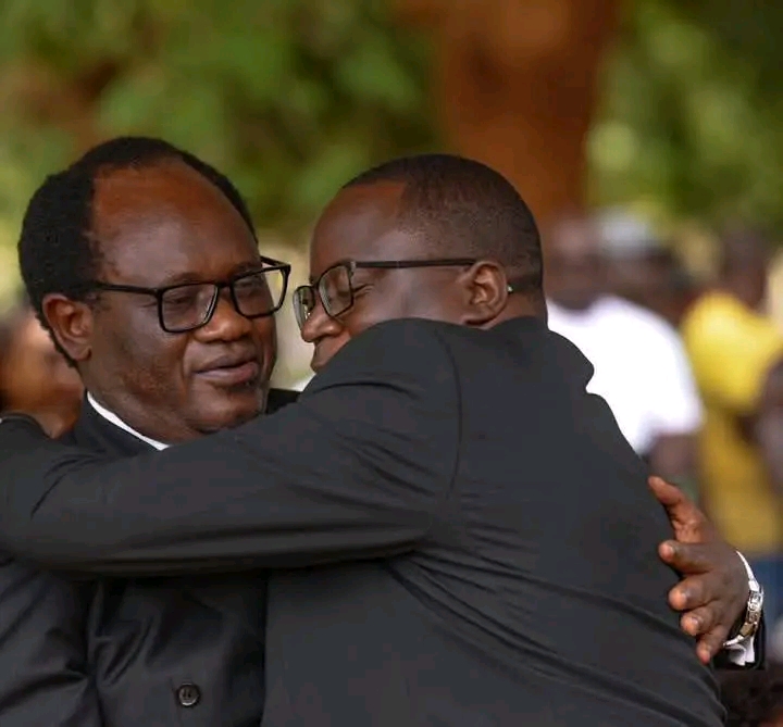 MAKEBI ZULU AND BRIAN MUNDUBILE HOLD TALKS, AS CITIZEN PLEAD TO THEM FOR OPPOSITION UNITY