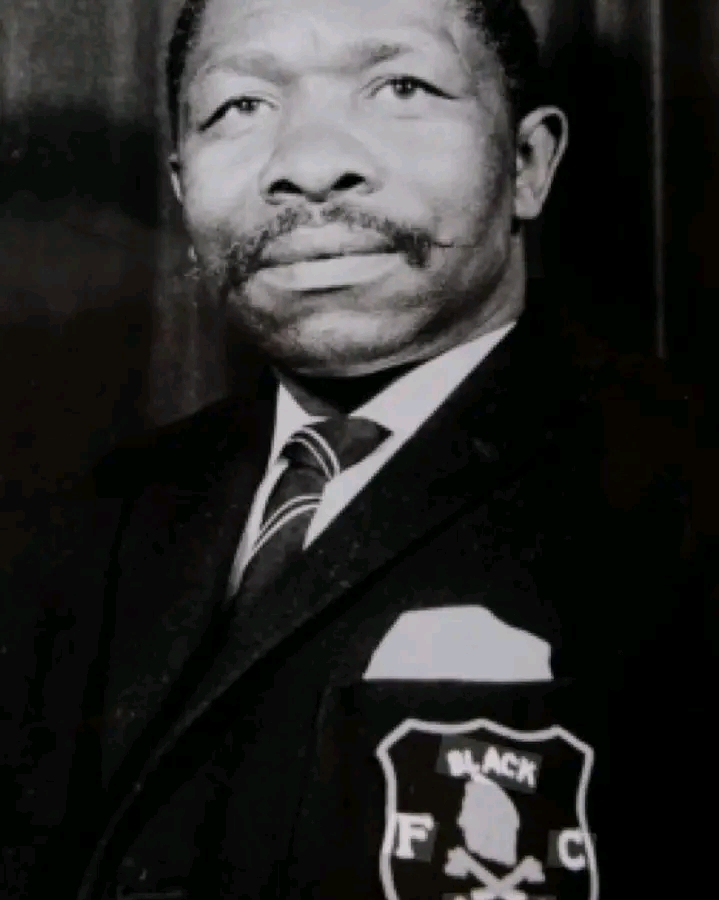 THE DOUBLE LIFE OF MANDELA: THE SECRET IDENTITY THAT FOOLED APARTHEID SPIES