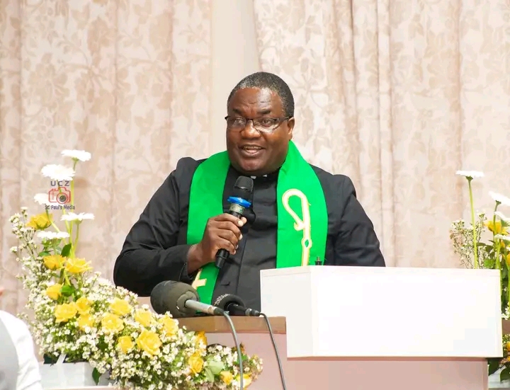 IF PRESIDENT HH SAYS HE IS READY TO STAY AWAY, LET’S RIDE ON IT AND BURY EDGAR LUNGU IN ZAMBIA – UCZ Bishop Lordwell Siame