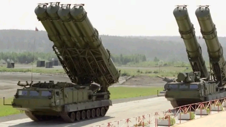 US intel warns Iran ground invasion “extremely difficult” amid secret Caspian supply routes