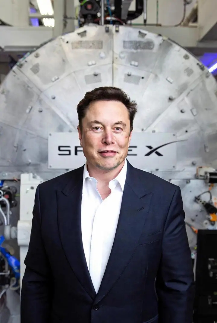 SpaceX Ties Elon Musk’s Pay to Massive Milestones