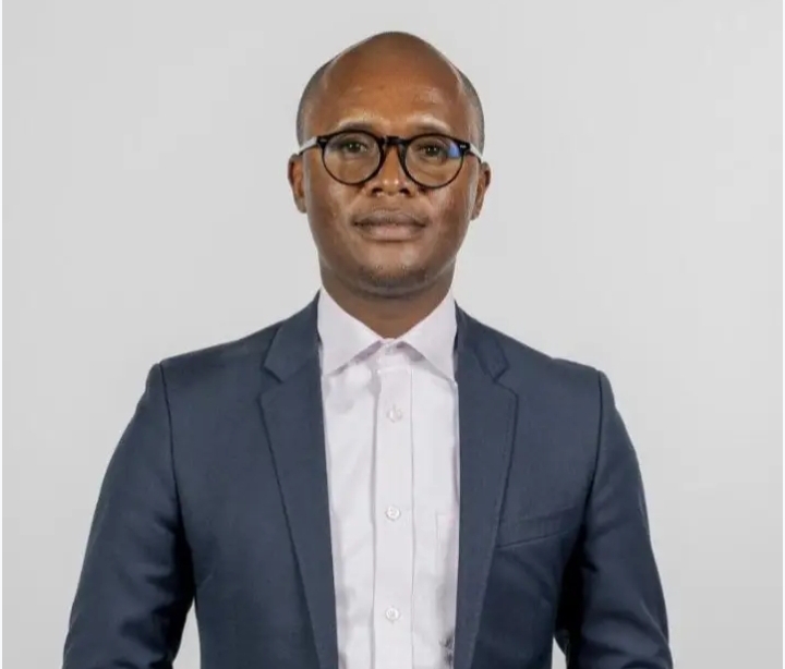 DA MINISTER SOLLY MALATSI UNDER FIRE: DIGITAL FUTURE IN CHAOS AS HIS AI POLICY IS SCRAPPED OVER “FAKE SOURCES” — HOW DOES A NATIONAL DOCUMENT FROM A DA LEADER END UP BUILT ON NON-EXISTENT REFERENCES?