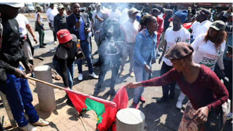 Zimbabwe Embassy Warns Nationals To Stay Indoors As Anti-Foreigner Protests Spread In South Africa