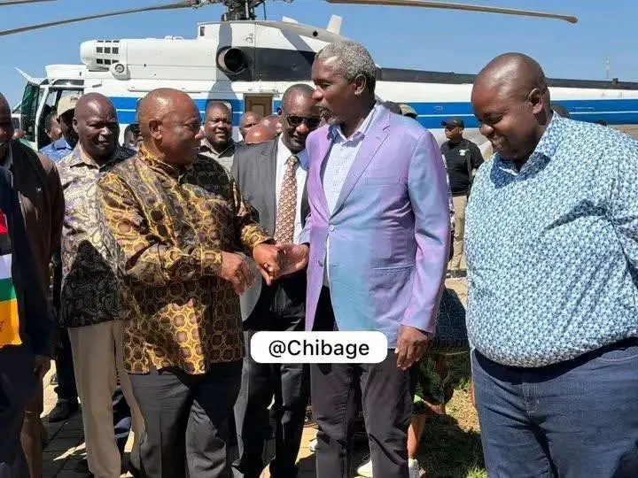 CHOPPER SHOCK FARM MEET: RAMAPHOSA IN SECRET ZIM TALKS SPARK POWER PLOT FRENZ