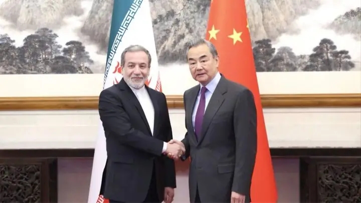 China Backs Iran’s “Legitimate Right” to Peaceful Nuclear Energy