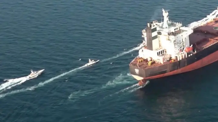 Iran Tightens Control Over Strait of Hormuz — Ships Must Follow “New Rules”