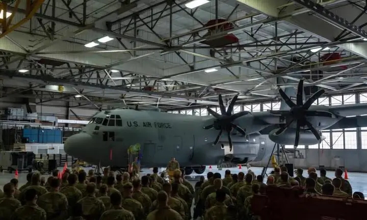 US Military Eyes Pay Boost for Troops in Combat Zones by 2027