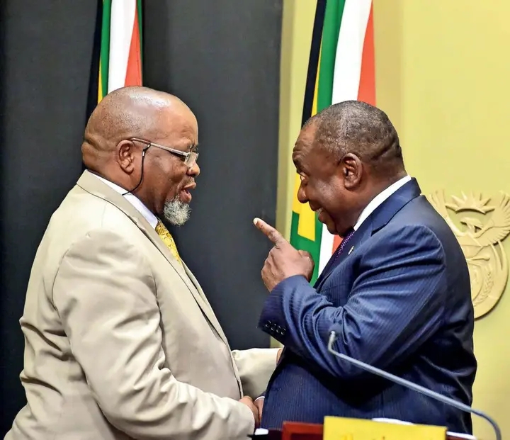 South Africa’s official unemployment rate has reportedly risen to 32.7% in the first quarter of 2026, with around 345,000 jobs lost in just the first three months of the year