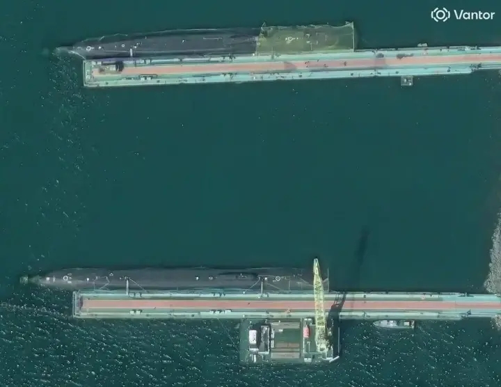 Russia Wraps Nuclear Submarines in Anti-Drone Nets 7,400 km From Ukraine
