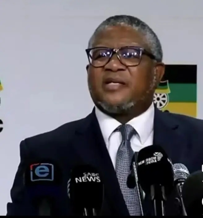 “Fikile Mbalula Defends President Cyril Ramaphosa Over Phala Phala Dollars Scandal Saying ‘He Didn’t Steal, They Stole From Him’”
