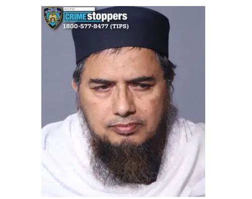 Cleric accused of s£xually abusing young girls inside mosque