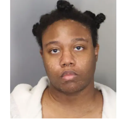 Female prison warden charged with r@ping inmate