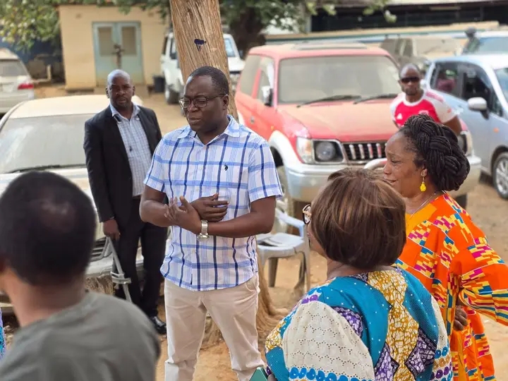 NRPUP Presidential running mate Makebi Zulu visits Xavier Chungu at Kabwata Police Station