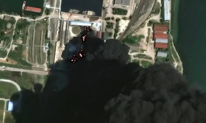 Satellite Images Show Massive Smoke Plume Stretching 47 Kilometers Across Crimea