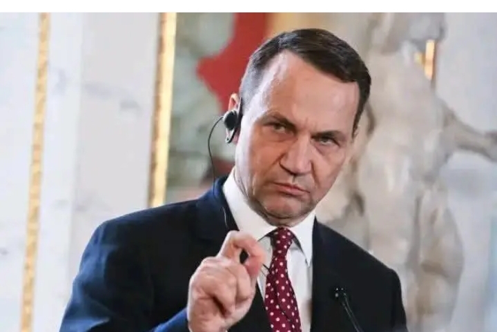 Polish Foreign Minister Issues Stark Warning to Russia