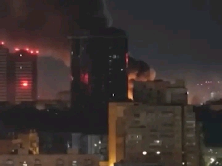 Russia Bombards Kyiv With Missiles and Drones After U.S. Peace Envoys Leave Ukraine