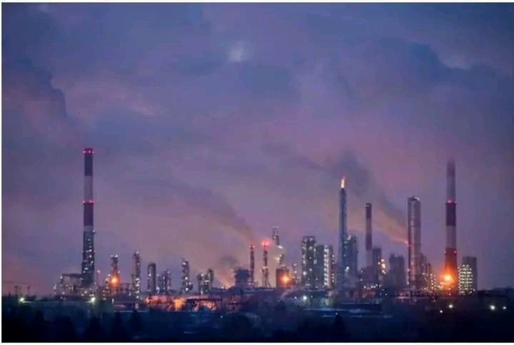 HALF OF RUSSIA’S LARGEST DIESEL REFINERIES FORCED TO CUT PRODUCTION